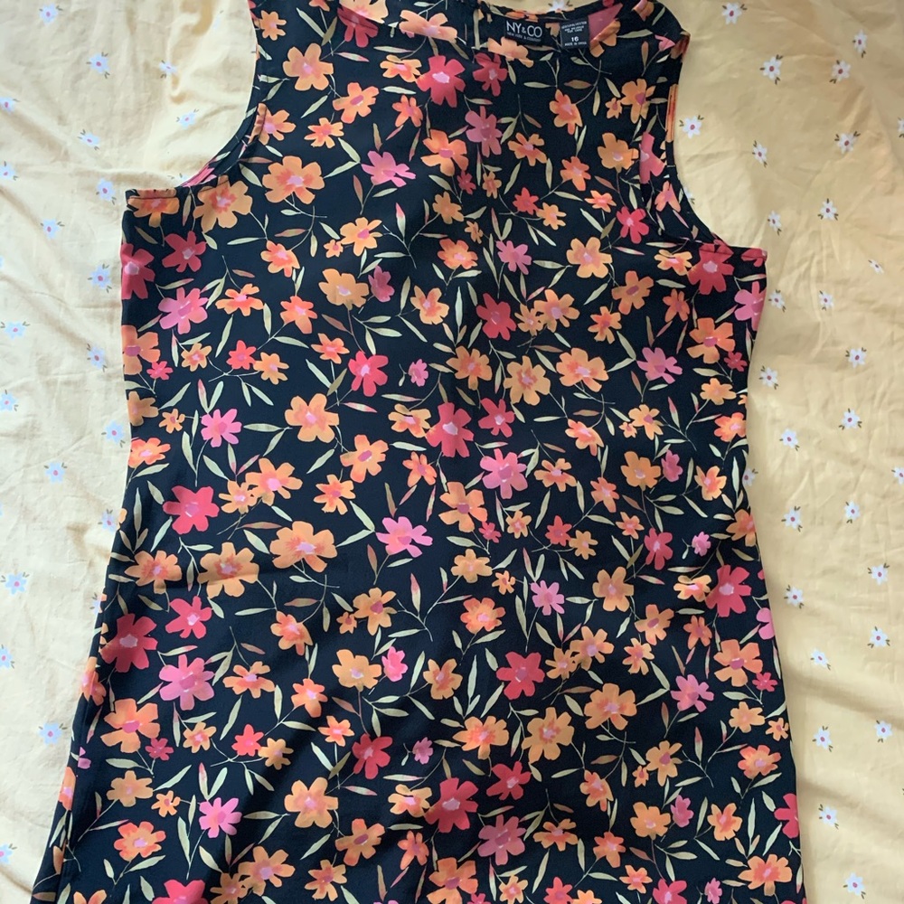NY and Co : 90s does 60s shift dress